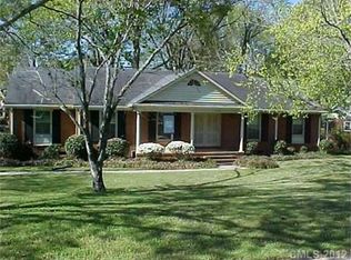 7729 Bedfordshire Dr, Charlotte, NC 28226