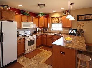 2nd image of 7 Rumford Ct