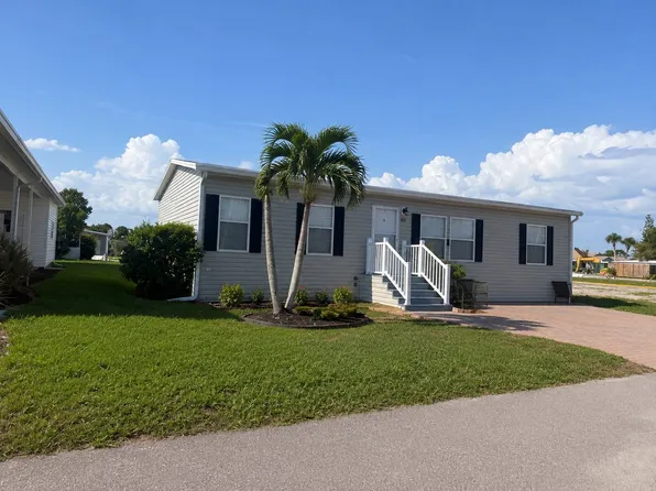 937 W Antigua Ave, Venice, FL 34285