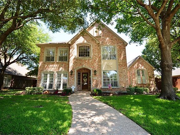 2nd image of 3213 Breton Dr