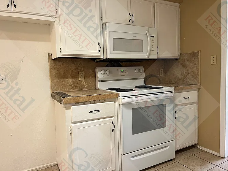 1715 E Lindsey St #2 — Photo 9