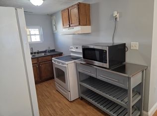 5260 Midway Dr, Huntington, WV 25705