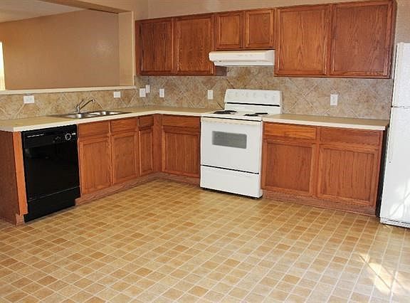 4th image of 2116 Nogales Trl