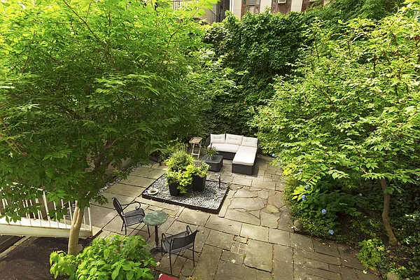 Rented by SP Realty | media 25