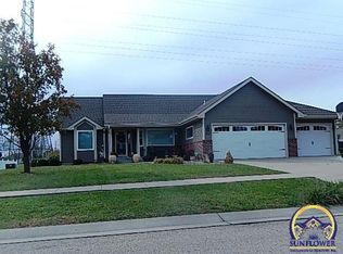 3947 SW 40th Ter, Topeka, KS 66610