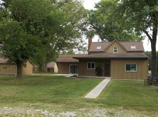 5566 Polk Rd, Nashville, IL 62263