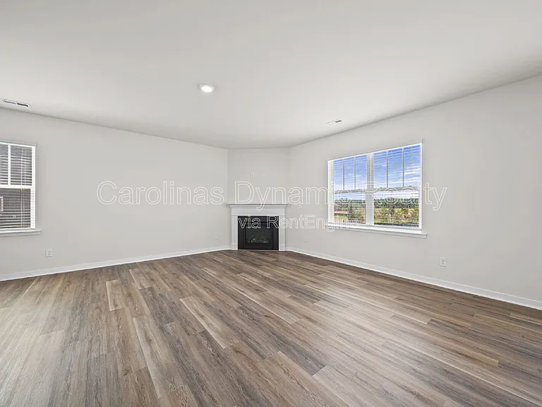 500 Blackpool Ct — Photo 4