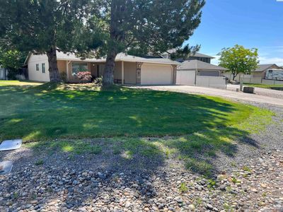 2506 Crane Dr, West Richland, WA, 99353