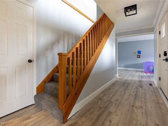 4th image of 1430 Lakewood Cir