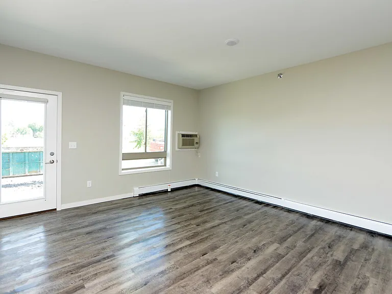 914 15th St N #103 — Photo 4