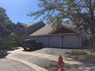 601 Berkley Ct UNIT V1, Schaumburg, IL 60194