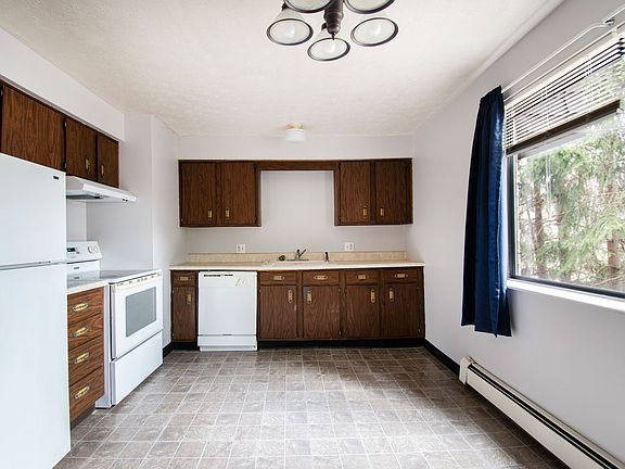 4th image of 1695 Timber Ct #4