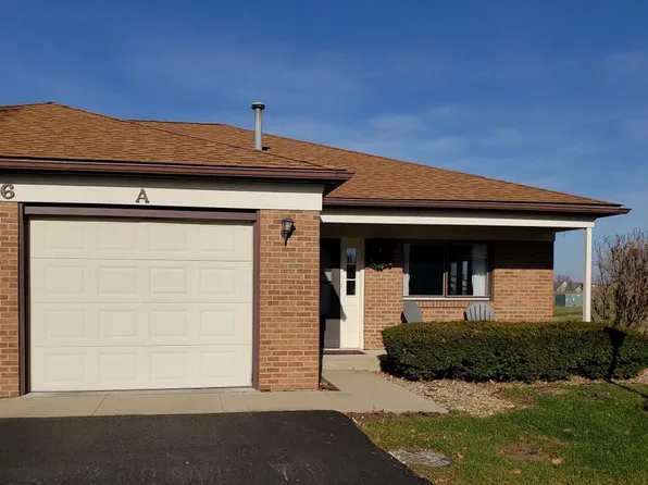 2406A Coventry Ct, Sterling, IL 61081
