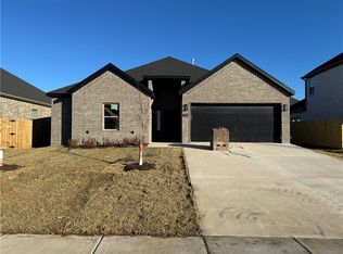 7206 SW Basswood Ave, Bentonville, AR 72712