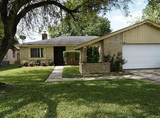 2519 Green Knoll Dr, Houston, TX 77067
