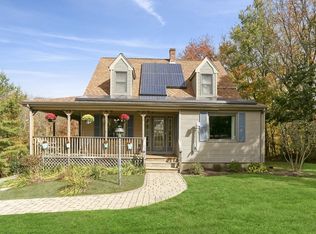 90 N Main St, Assonet, MA 02702