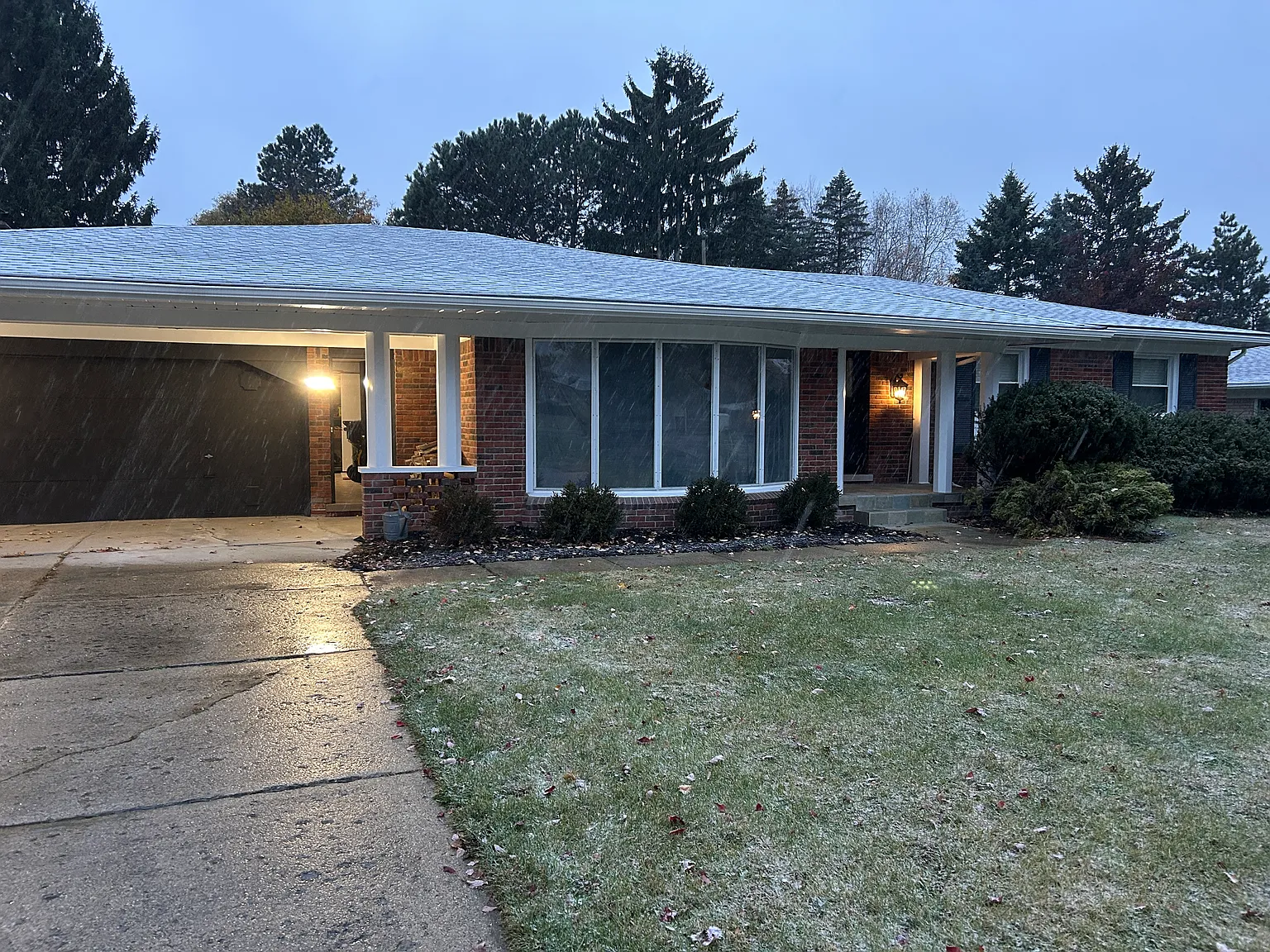 132 Avonwood Blvd — Photo 1