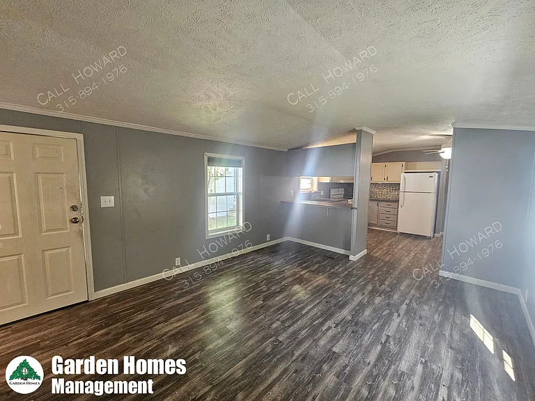 239 Flower Dr — Photo 5