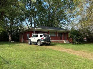621 Miller St, Young Harris, GA 30582