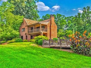 57 Lake Dr, Biltmore Lake, NC 28715