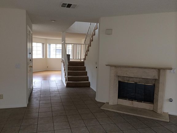 2nd image of 3196 Vineland Ave