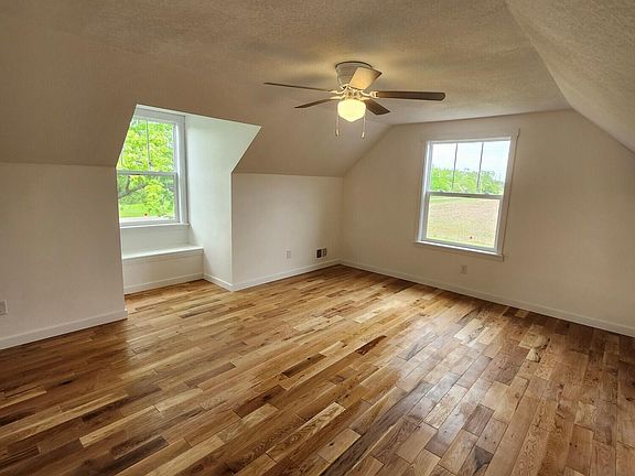 5th image of 10613 Township Road 107