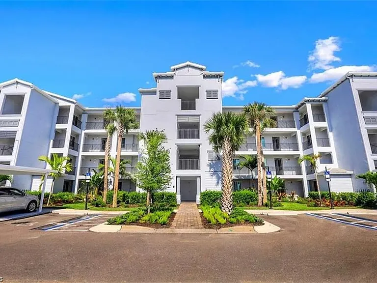 14161 Heritage Landing Blvd #1118 — Photo 1