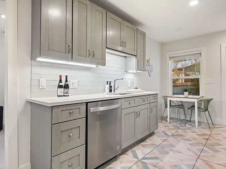 2702 Crest Ave #1 — Photo 14