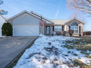1523 Peach Orchard Ln, O'Fallon, IL 62269