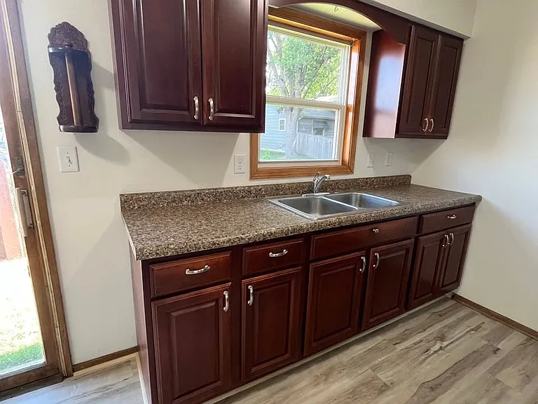 3004 S Phillips Ave — Photo 11