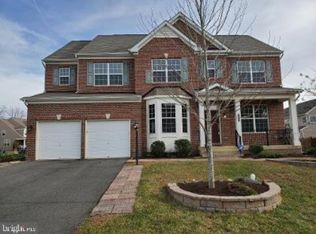 12801 Chandon Cross Rd, Woodbridge, VA 22193