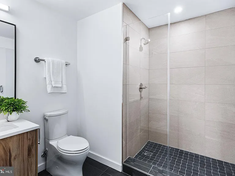 3817 Georgia Ave NW #6 — Photo 33