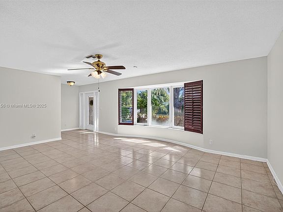 5th image of 5701 NE 21st Ave