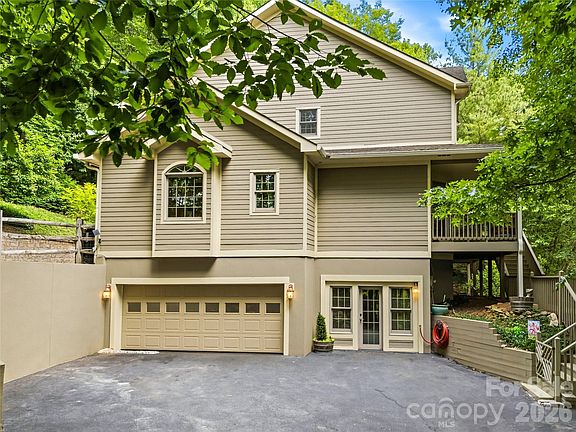4th image of 840 Stoney Stream Ln #856
