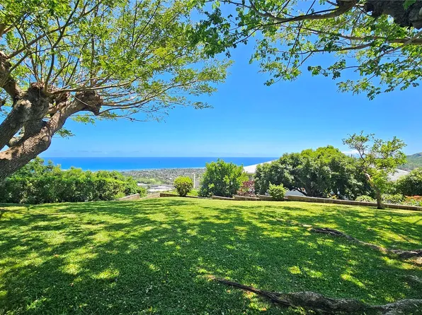 4125 Pakolu Pl, Honolulu, HI 96816