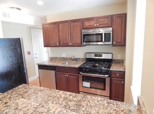 28 Chelsea St #1, Boston, MA 02128