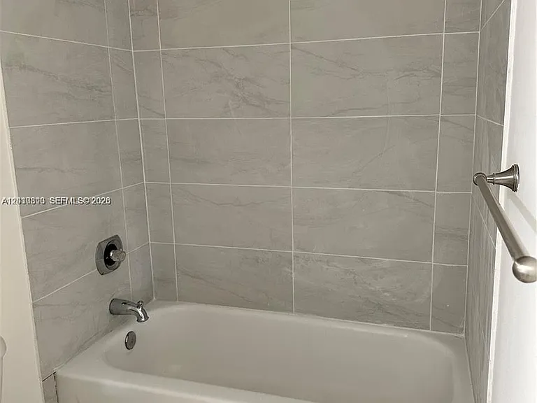 9607 SW 138th Ave #TC2R — Photo 11