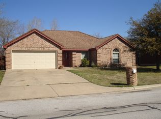 6733 Ridgetop Rd, North Richland Hills, TX 76182