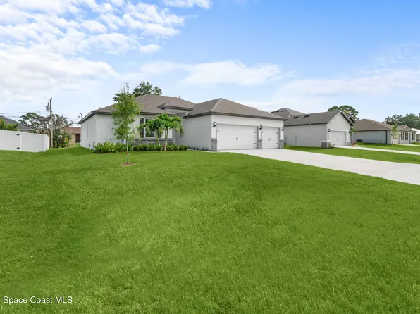 2102 De Groodt Rd SW, Palm Bay, FL 32908