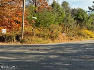 30 Vanare Lane, Lake Luzerne, NY 12846