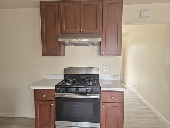 4th image of 33456 11th St