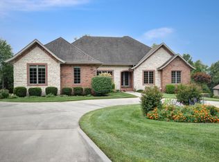 4766 E Diamond Woods Ln, Springfield, MO 65809