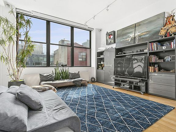 2nd image of 421 W 54th St APT 4B