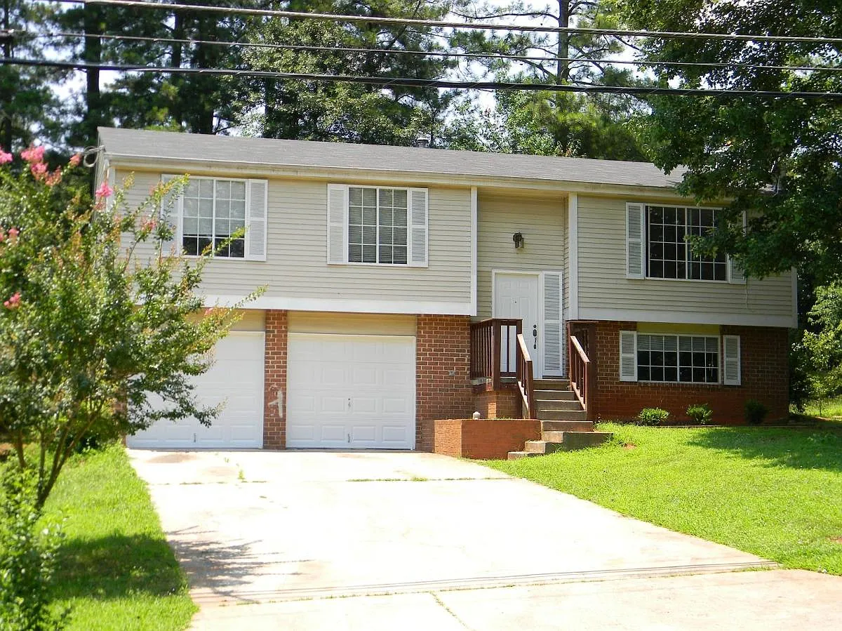 1004 Pepperwood Trl photo 1