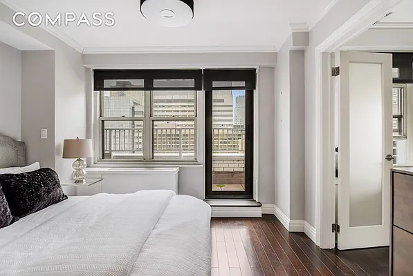 Sold by Compass | media 4