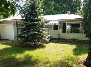 1133 Sunset Ln, Muskegon, MI 49444