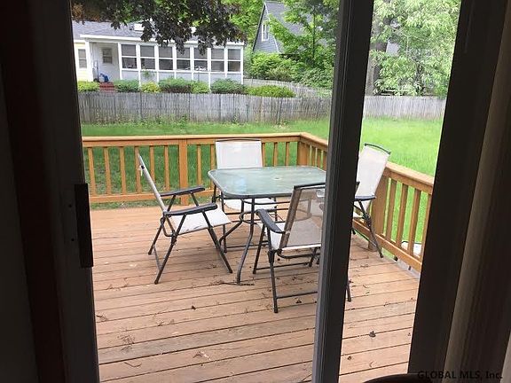 3rd image of 15 Patricia Ln