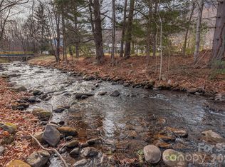 1496 Allens Creek Rd, Waynesville, NC 28786