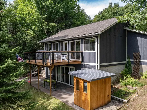3828 Sunset Blvd, Duluth, MN 55803