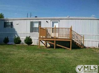 195 Robins Dr, Vine Grove, KY 40175